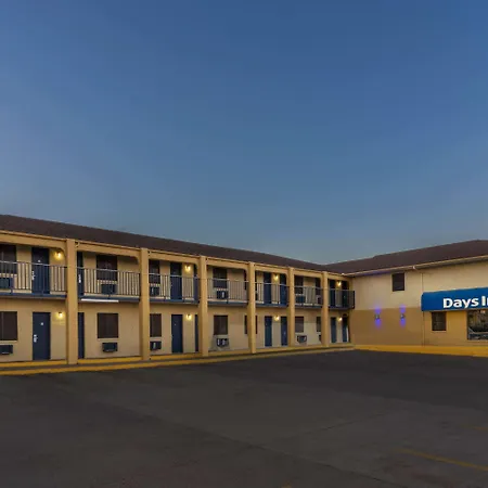 Days Inn By Wyndham Tucumcari-2