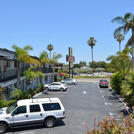 Harbor Inn & Suites Oceanside Marina Camp Pendleton-3