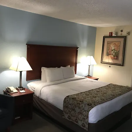 Baymont By Wyndham Gainesville I-75-3