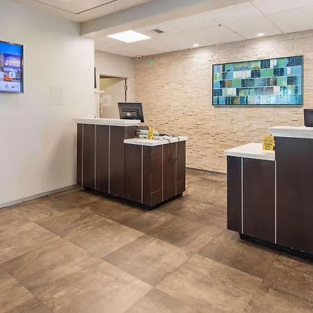 Best Western Plus Oceanside Inn-3