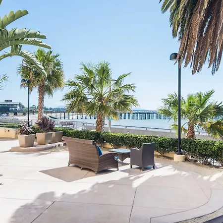 Crowne Plaza Ventura Beach By Ihg-2