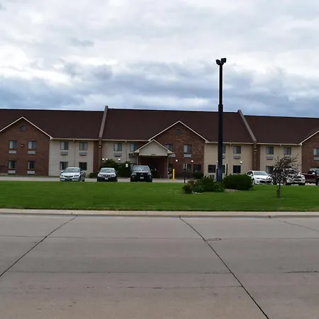 Days Inn By Wyndham Grand Island-3