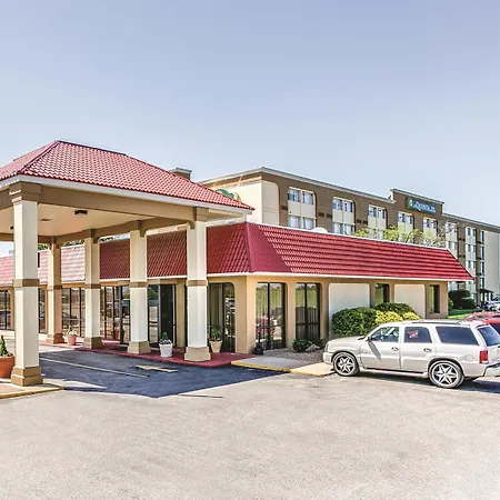 Wingate By Wyndham Wichita Airport-3