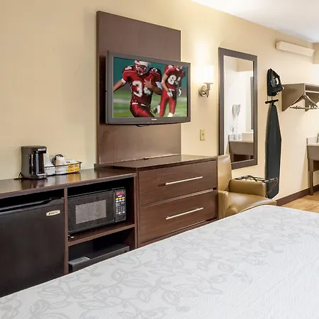 Red Roof Inn Plus+ Secaucus - Meadowlands-2