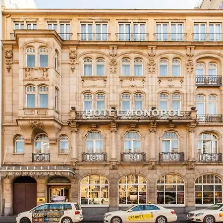 Hotel Monopol - Central Station-3