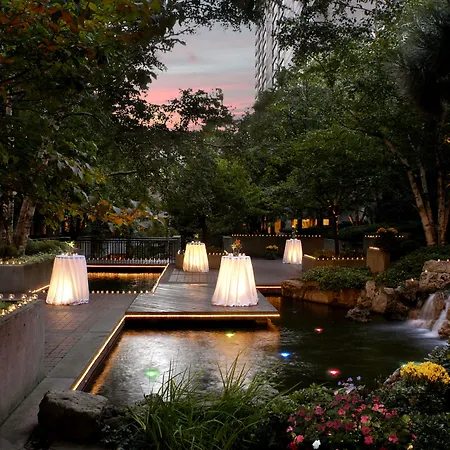 Sheraton Centre Toronto Hotel-3