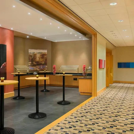 Sheraton Brussels Airport Hotel-3