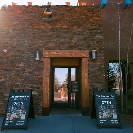 Taos Valley Lodge-3