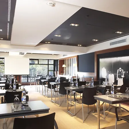 U232 Hotel-2