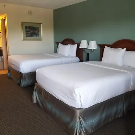 Baymont By Wyndham Sarasota-3