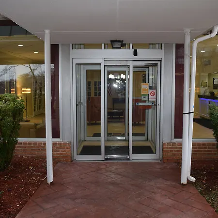 Quality Inn Roanoke Airport-3