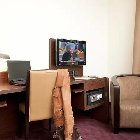 Best Western Dam Square Inn-3