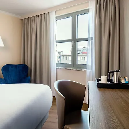 Nh Berlin Kurfuerstendamm-2