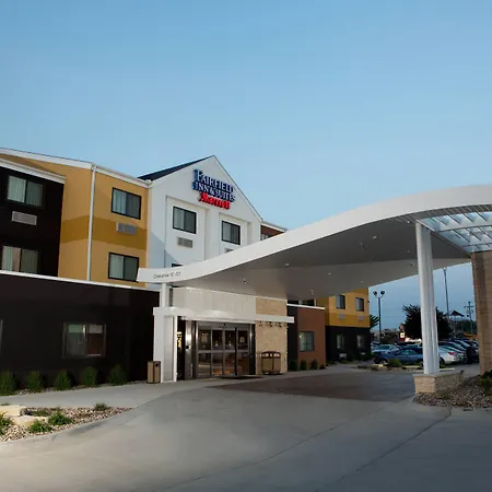 Fairfield Inn & Suites Burlington-2
