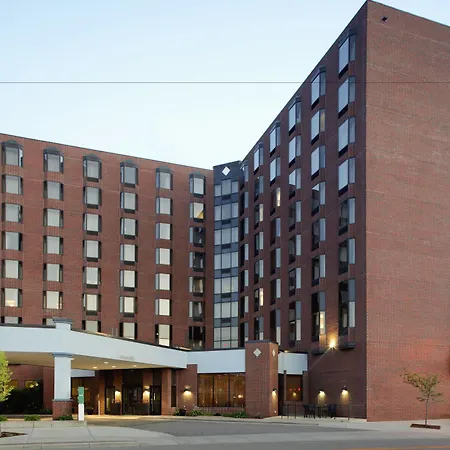Courtyard By Marriott St. Cloud-2