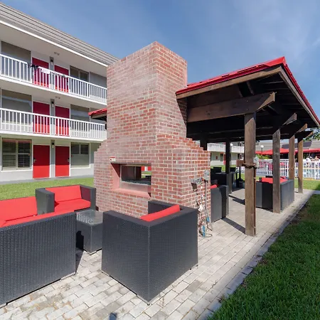 Equus Inn I75-2