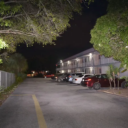 Days Inn By Wyndham Stuart-2