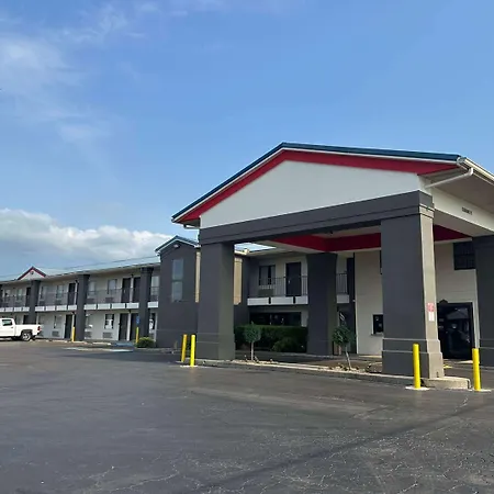 Super 8 By Wyndham Monroe-2