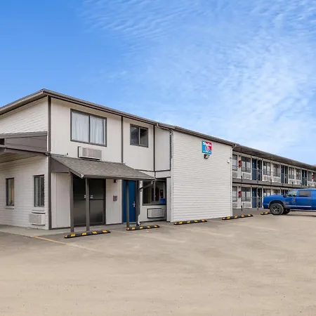 Econo Lodge-3