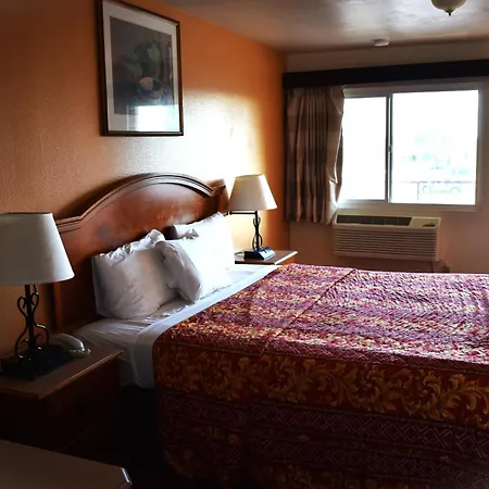 Valley Hotel-2