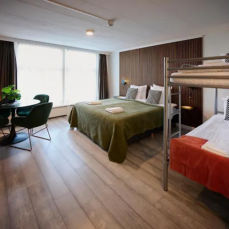 Harbour Hub Hotel-2