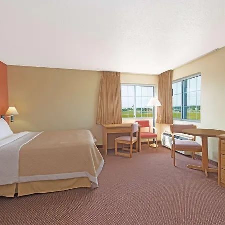 Days Inn By Wyndham Cameron-3