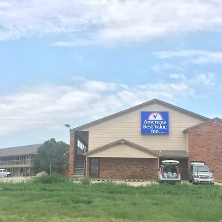 Americas Best Value Inn - Garden City-3