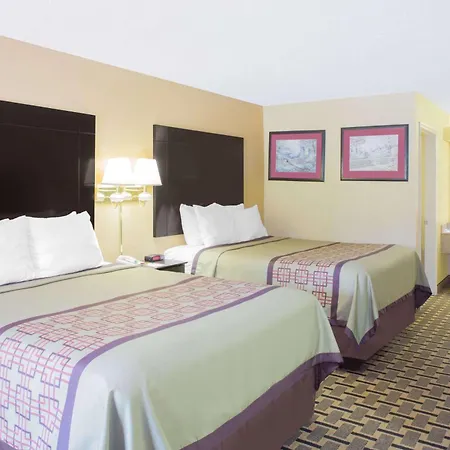 Days Inn By Wyndham Andalusia-2