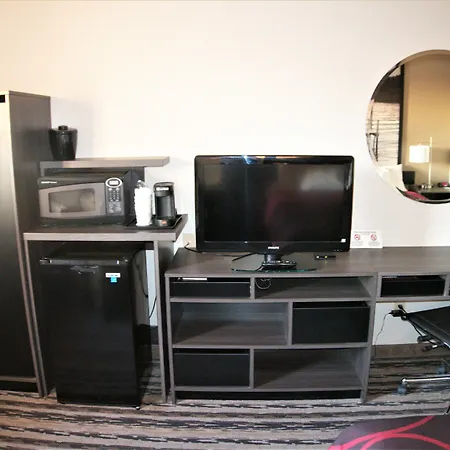 Super 8 By Wyndham Spirit Lake/Okoboji-3
