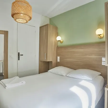 Merryl Hotel-2