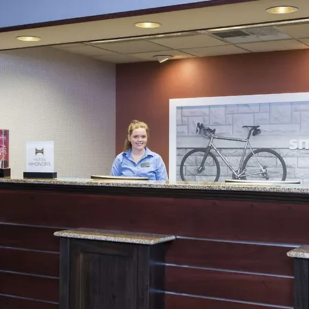 Hampton Inn Mount Pleasant-3