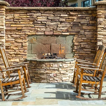 The Lodge At Tiburon-3