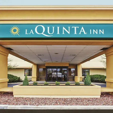 La Quinta Inn By Wyndham Toledo Perrysburg-3