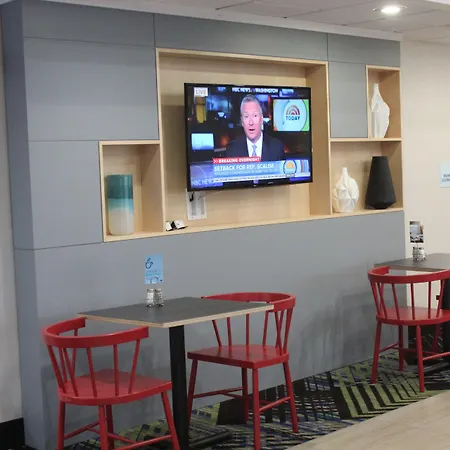 Holiday Inn Express Wilmington By Ihg-2