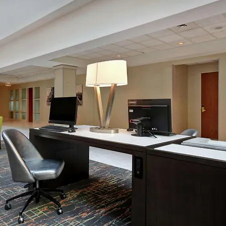 Embassy Suites Little Rock-3