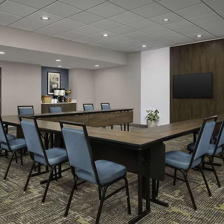 Hampton Inn Pittsburgh-Monroeville-2