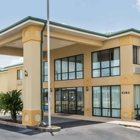 Days Inn By Wyndham Montgomery-3