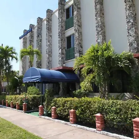 Hotel Chateaubleau-3