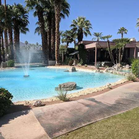 Desert Isle Of Palm Springs-2
