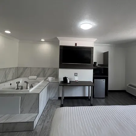 Reagan Resorts Inn (Adults Only)-2