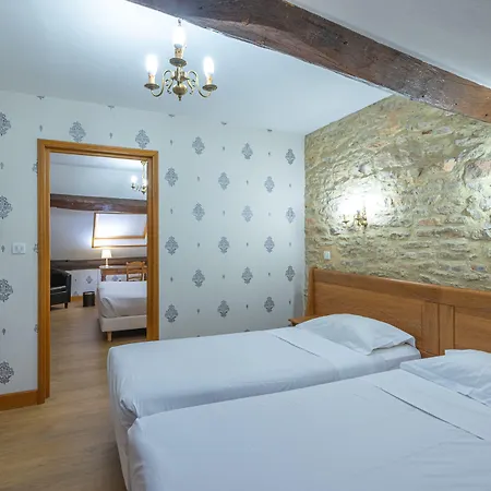 Logis Hotel de La Cloche-3