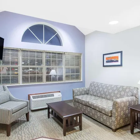 Microtel Inn & Suites By Wyndham-2