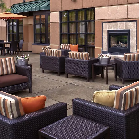 Courtyard Cincinnati Covington-2