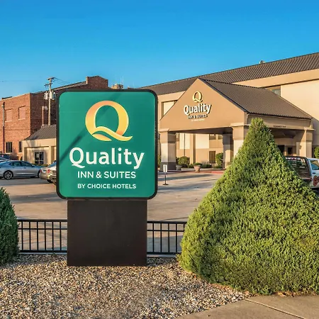 Quality Inn & Suites Quincy - Downtown-3