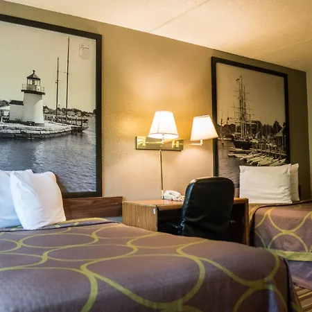 Super 8 By Wyndham Groton-2