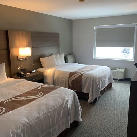 Quality Inn Mishawaka - South Bend-2