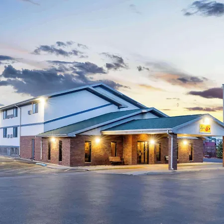 Super 8 By Wyndham Cheyenne Wy-3