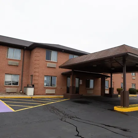Super 8 By Wyndham Fairmont-2