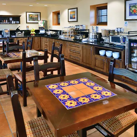 Lamplighter Inn & Suites At Sdsu-2