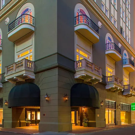 Courtyard By Marriott New Orleans French Quarter/Iberville-3